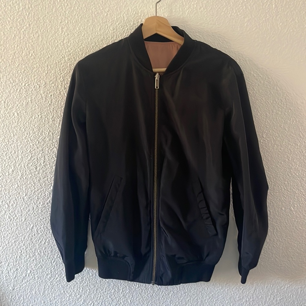 Reversible bomber jacket